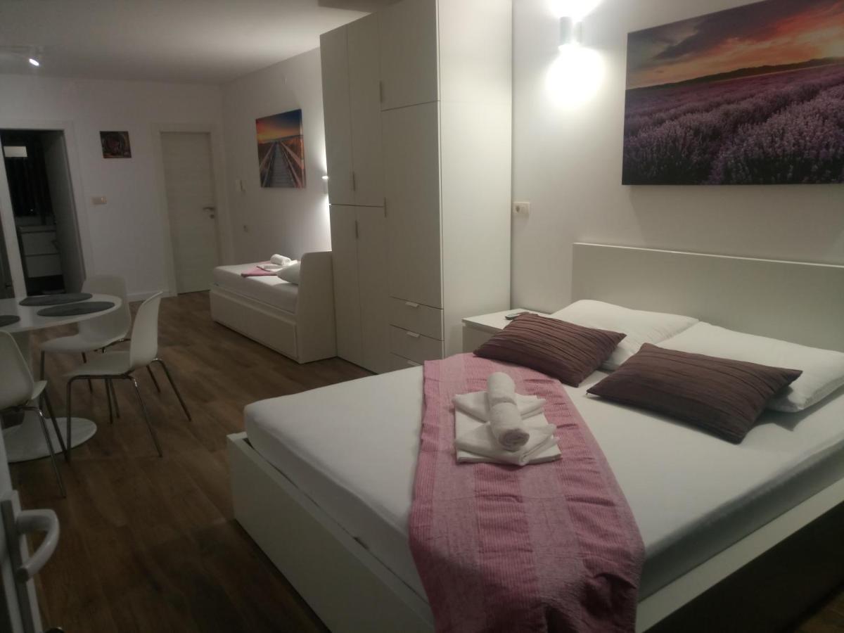 Duće Apartmani Kujundzic מראה חיצוני תמונה