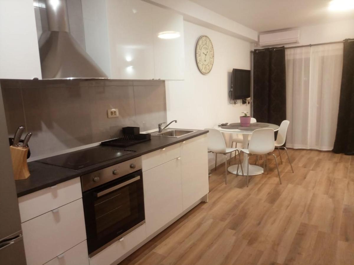 Duće Apartmani Kujundzic מראה חיצוני תמונה